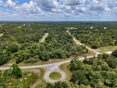 Pilgrim Rd, North Port, FL 34288 — 22 of 43