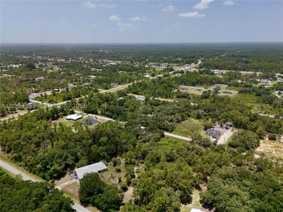 1210 Mcarthur Ave, Lehigh Acres, FL 33972 — 13 of 30