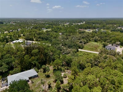1210 Mcarthur Ave, Lehigh Acres, FL 33972 — 26 of 30