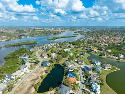 Harbour Watch Dr, FL 34689 — 28 of 31