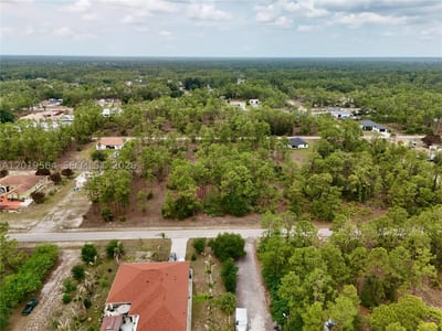 1417 Thompson Ave, Lehigh Acres, FL 33972 — 13 of 38
