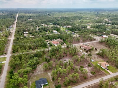 1417 Thompson Ave, Lehigh Acres, FL 33972 — 9 of 38