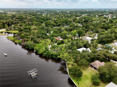 304 Royal Palm Park Rd, Fort Myers, FL 33905 — 13 of 21