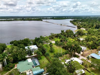 304 Royal Palm Park Rd, Fort Myers, FL 33905 — 3 of 21