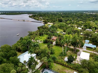 304 Royal Palm Park Rd, Fort Myers, FL 33905 — 6 of 21
