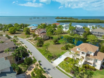Harbour Watch Cir, FL 34689 — 25 of 29