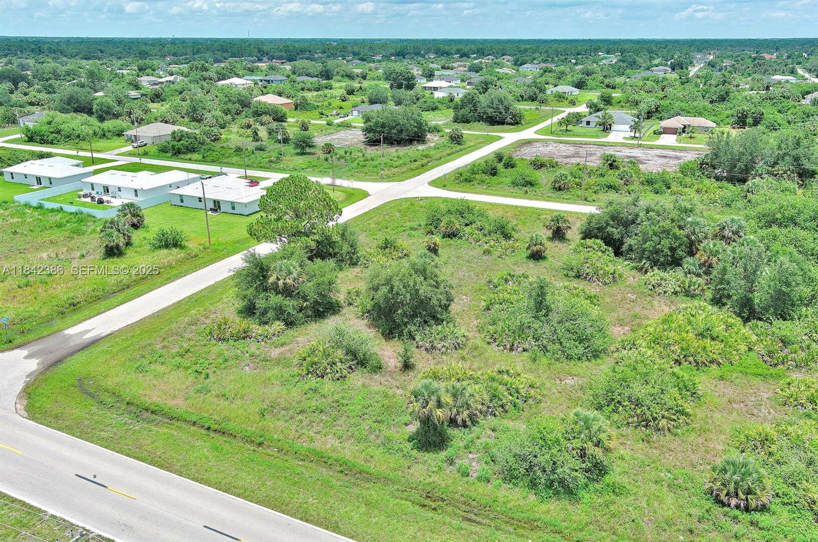 841 Milwaukee Blvd, Lehigh Acres, FL 33974 — 11 of 26