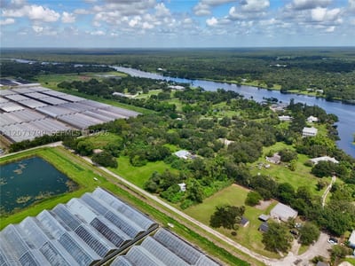 20101 Wagner Ave, FL 33920 — 17 of 59