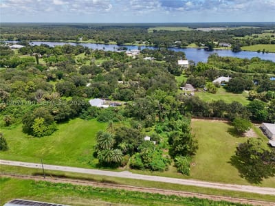 20101 Wagner Ave, FL 33920 — 32 of 59