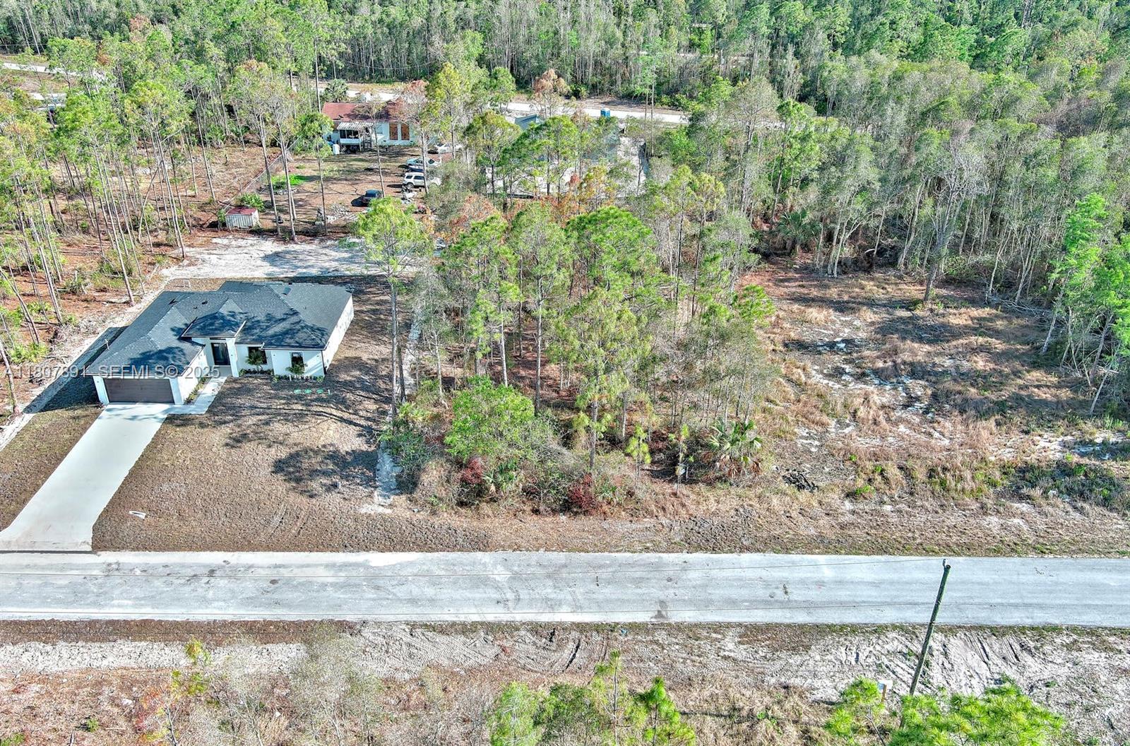 634 Ladd St, Lehigh Acres, FL 33974 — 4 of 23