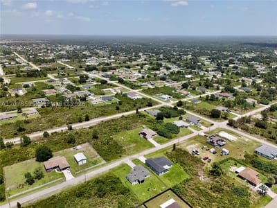 2808 55th St W, Lehigh Acres, FL 33971 — 13 of 47