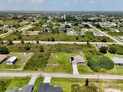 2808 55th St W, Lehigh Acres, FL 33971 — 26 of 47