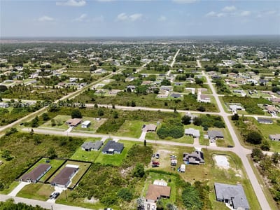 2808 55th St W, Lehigh Acres, FL 33971 — 3 of 47