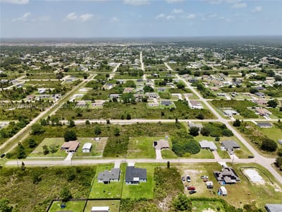 2808 55th St W, Lehigh Acres, FL 33971 — 31 of 47
