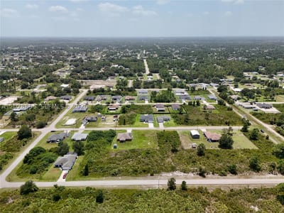 2808 55th St W, Lehigh Acres, FL 33971 — 36 of 47