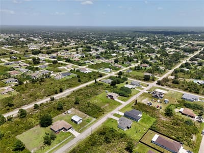 2808 55th St W, Lehigh Acres, FL 33971 — 40 of 47