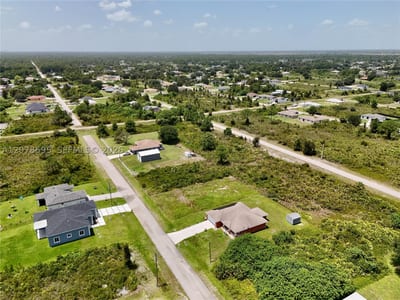 2808 55th St W, Lehigh Acres, FL 33971 — 42 of 47