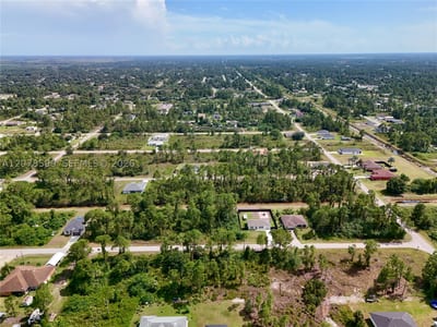 1114 Craft St E, Lehigh Acres, FL 33974 — 12 of 45