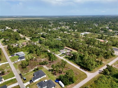 1114 Craft St E, Lehigh Acres, FL 33974 — 41 of 45